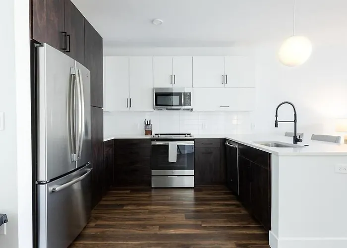 Landing Modern With Amazing Amenities Tempe